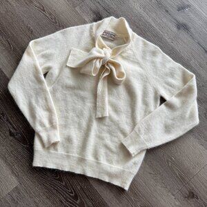 Vtg 80s Parkhurst luxurious cream angora blend sweater with neck bow / XS-S